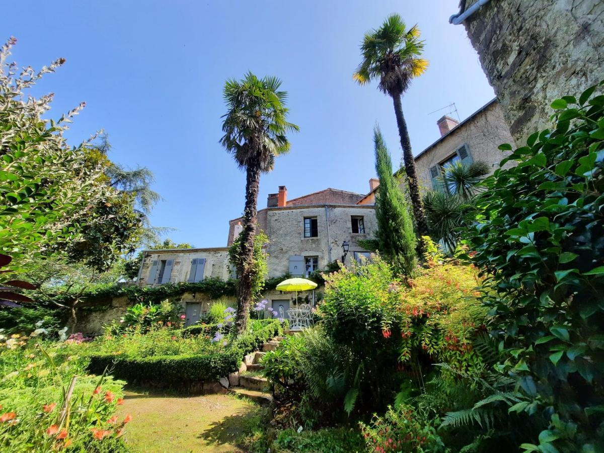 Les Cedres Montaigu-Vendee Exterior foto