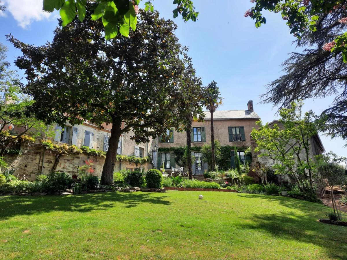 Les Cedres Montaigu-Vendee Exterior foto